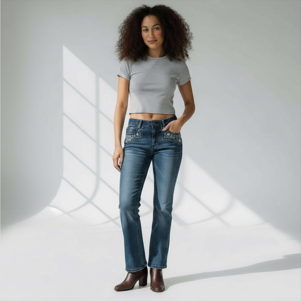 5 for $25!! Baccini Embellished Jeans 4P with s-t-r-e-t-c-h